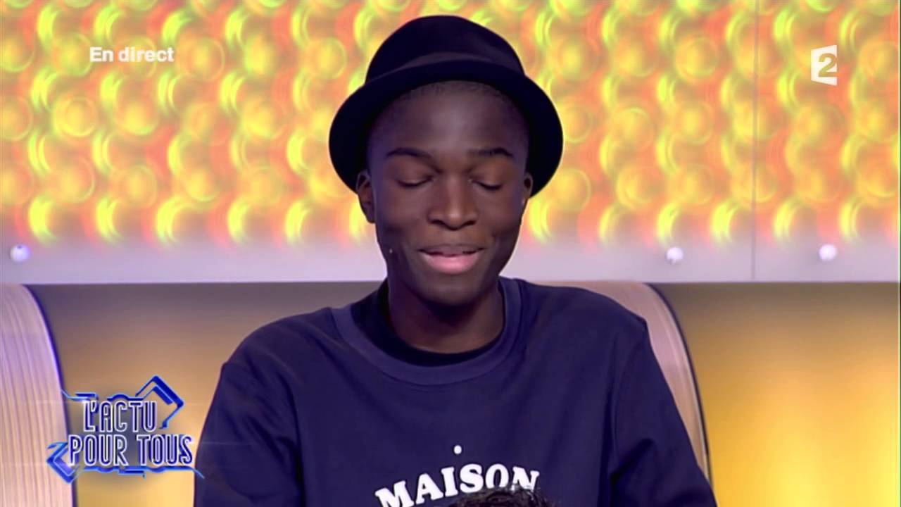 Stéphane Bak raconte l'interview de Pharrell Williams par Enora - L'Emission pour tous - 27/02/2014