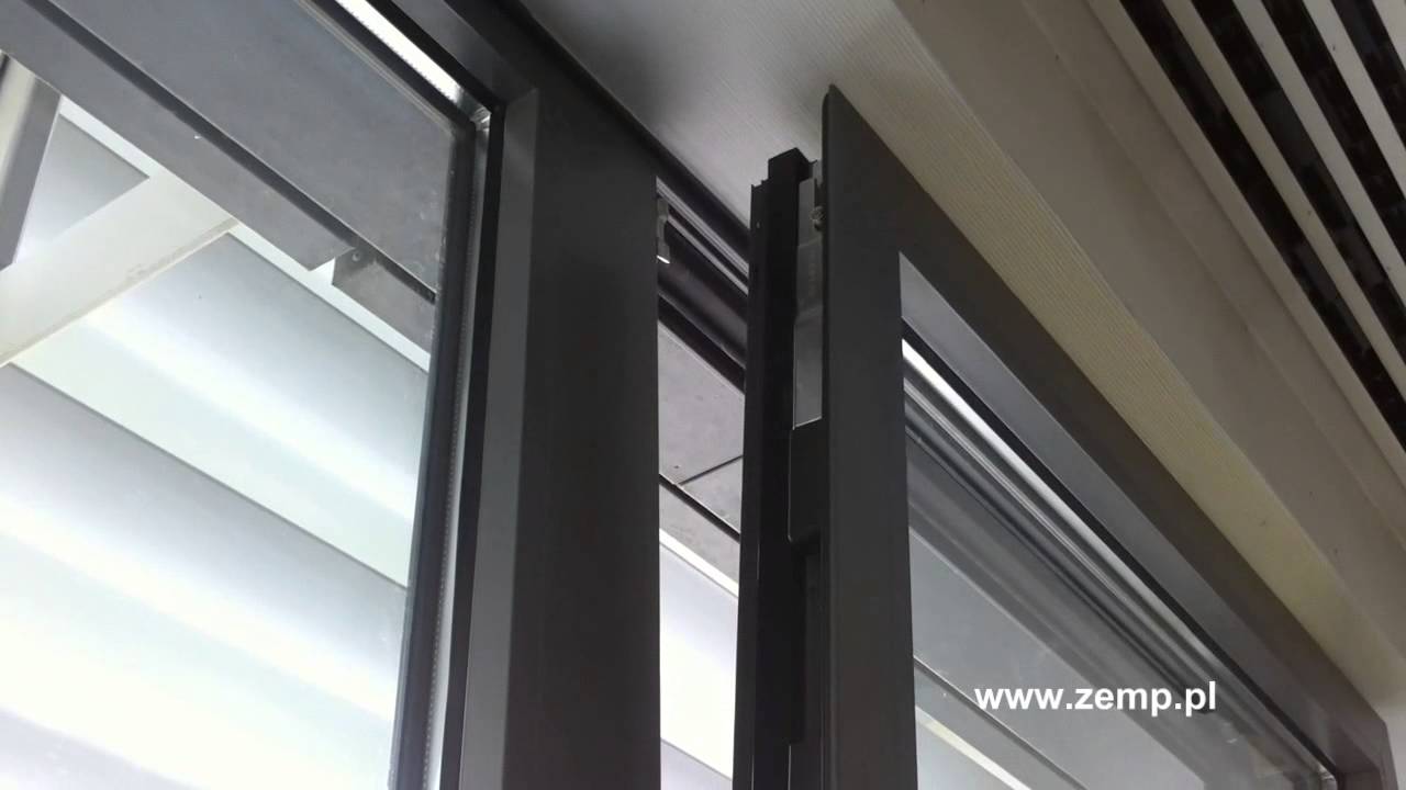Sch&uuml;co TipTronic is the first complete mechatronic turn/tilt fitting
