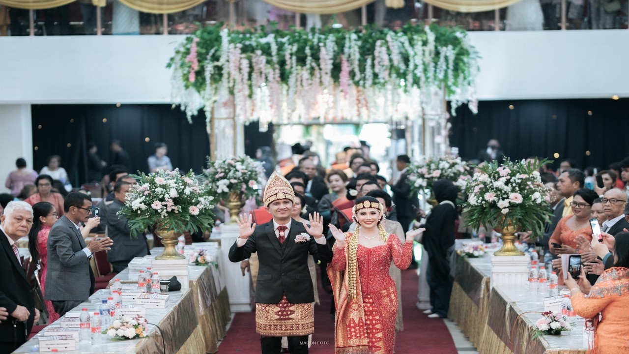 ADAT YOBEL & STEFFI PART 01