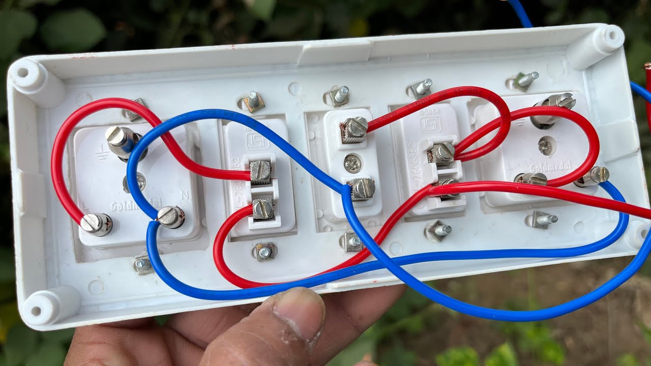 Wiring of 3Sockets + 2Switches in single switch board😇|