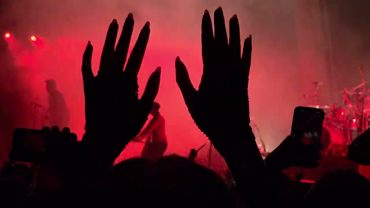 Pierce the Veil: King for a Day (live 10-18-25)
