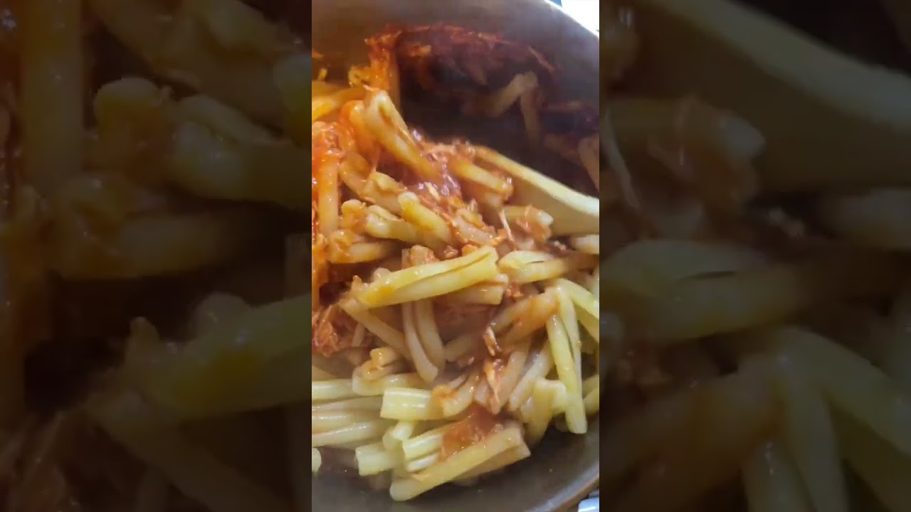Pasta with chicken is nearly forbidden in Italy (but Italians would love mine) #shorts #italianfood