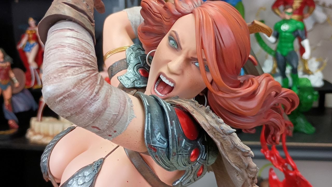 Red Sonja Premium Format by Sideshow Collectibles Unboxing & Review!
