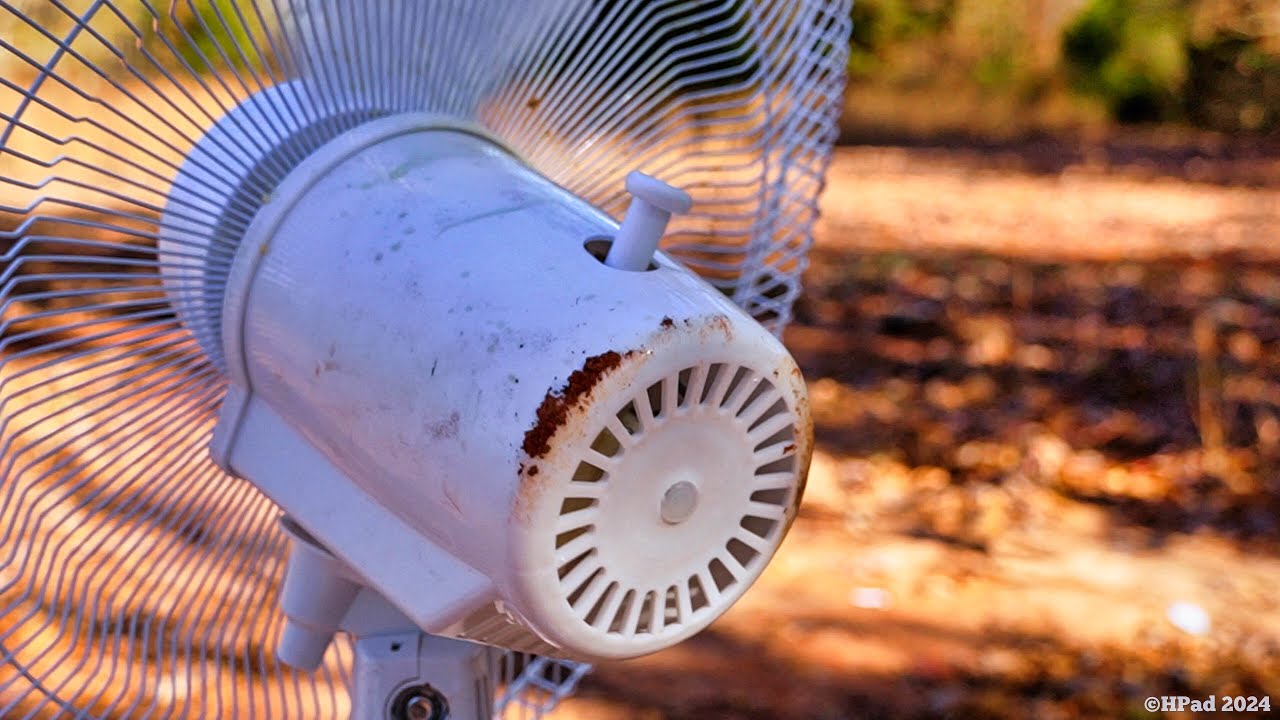 Black and Decker Stand Fan Dance