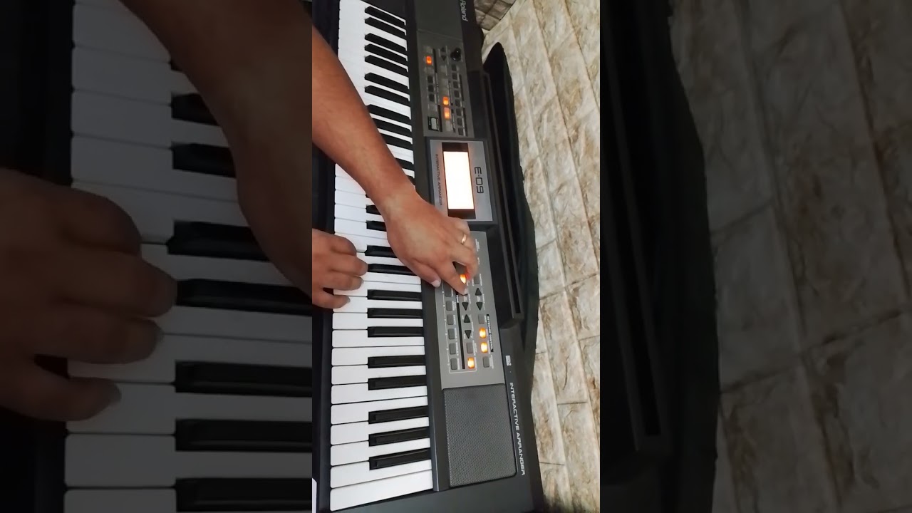 كنيستنا دى ليها جذور عزف موسيقى
