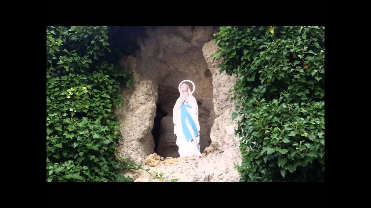 Grotta Madonna di Lourdes Sperongia   Maria vogliamo amarti