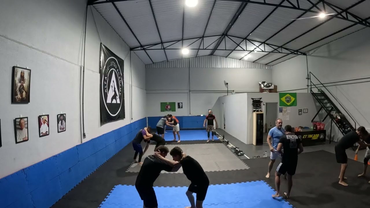 Treino de jiu-jitsu 12/02/2026 com o Professor Rodrigo - insta:tucanocere - parte I