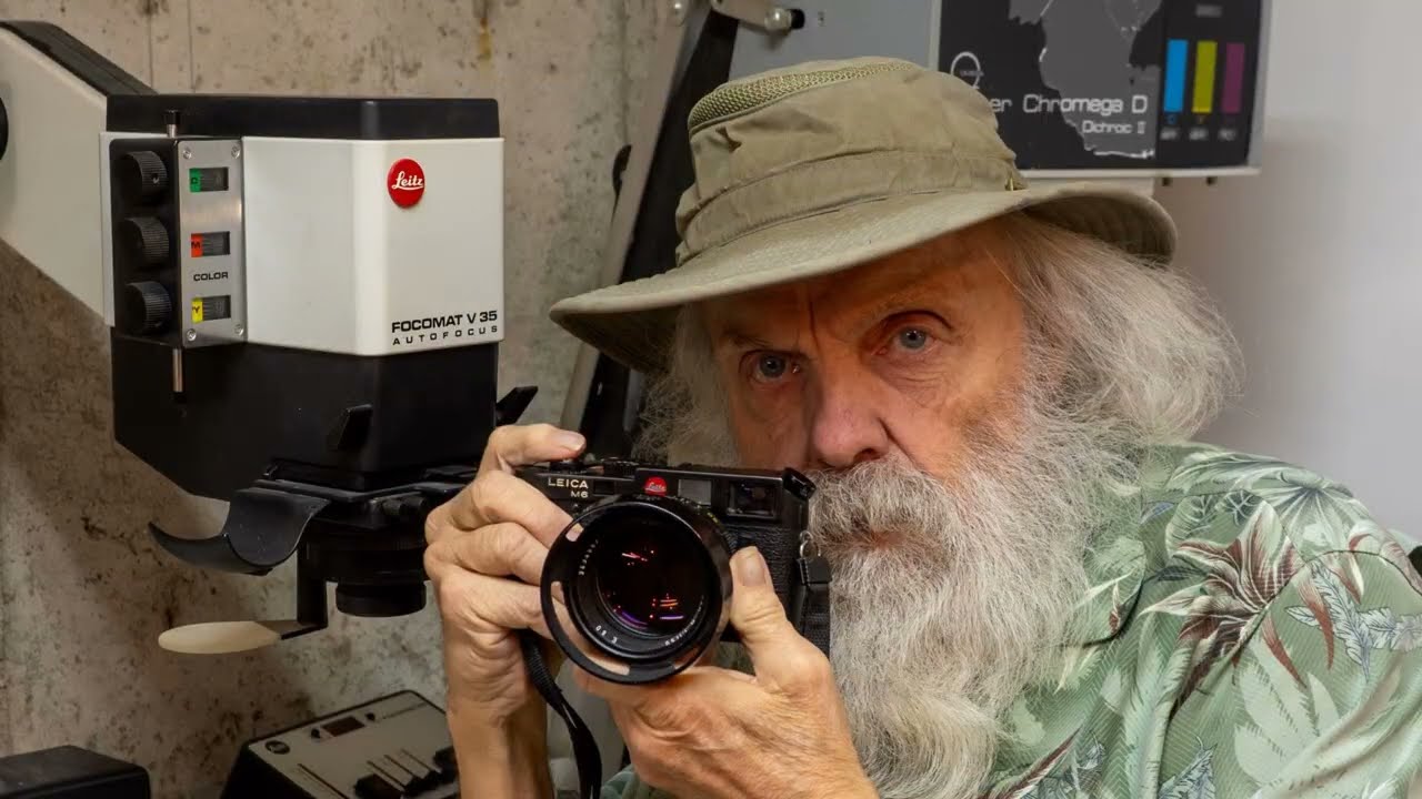 Аналоговая фотография на 35-мм пленке Leica M6: процесс экспозиции и печать в фотолаборатории. Во...