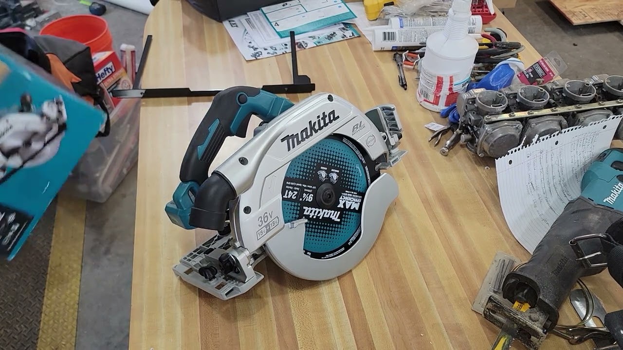 Should you buy a Track Saw?  Makita XSH10Z 9 1/4 in circular saw unboxing and track fitting test