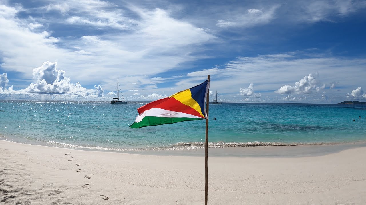 #33 SESZELE 1/3 Wyspa Praslin