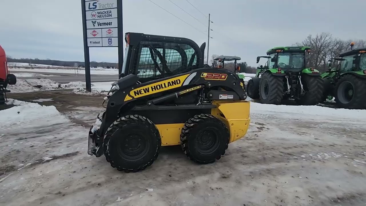 Мини-погрузчик New Holland L220 2018 года выпуска | Краткий обзор за одну минуту