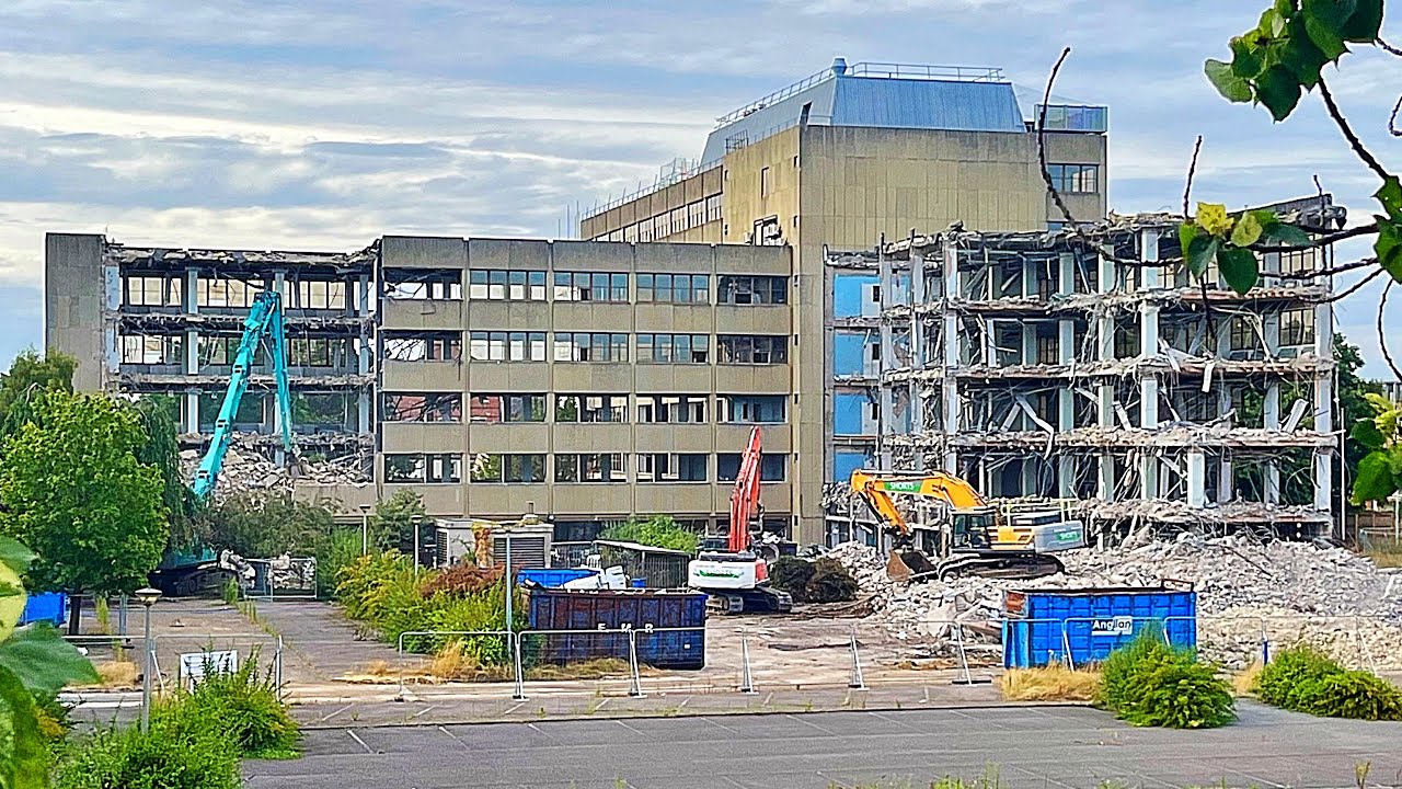 Reduced to rubble - sad end for Norwich’s Marsh office block (2024)