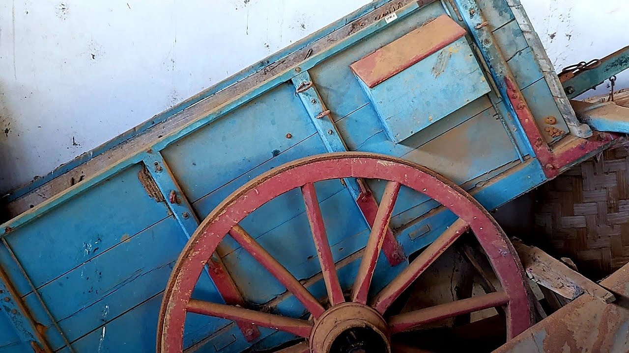TUDO PAROU NO TEMPO! Fazenda Abandonada com Carro de Boi e Curral Intocado