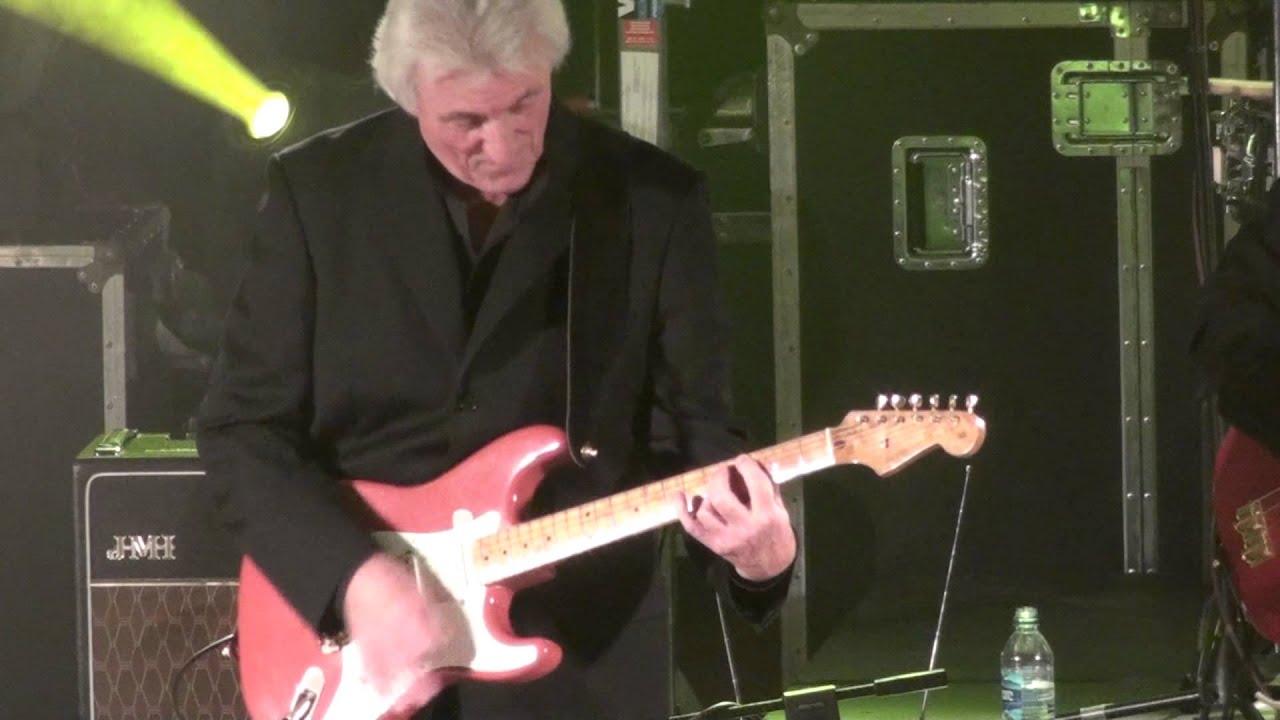 14 Theme from a Summer Place. Bruce Welch's Shadows.  2012 Shadowmania