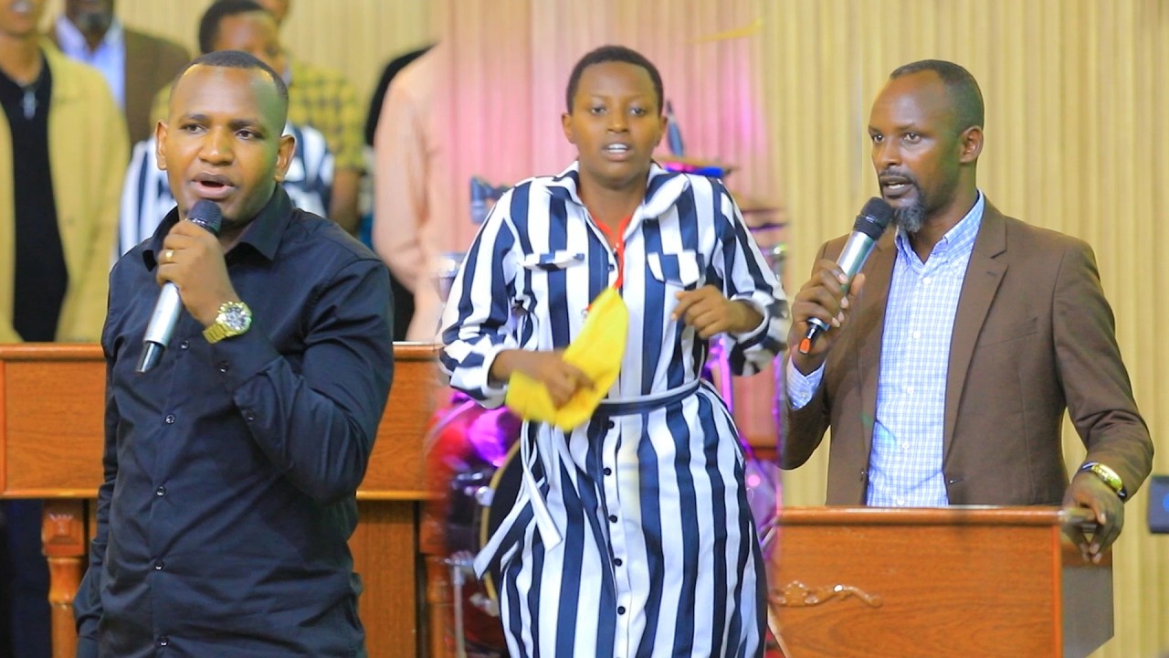MUGITARAMO EV RWINIKIZA AIMABLE AVUZE AMAGAMBO AKOMEYE YUZUYE IMANA MUGITARAMO 