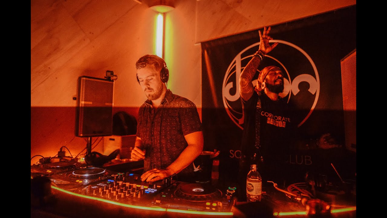 Po-lar-i-ty (aka Osunlade b2b Burlie Mac)  @ Djoon, 23.10.19