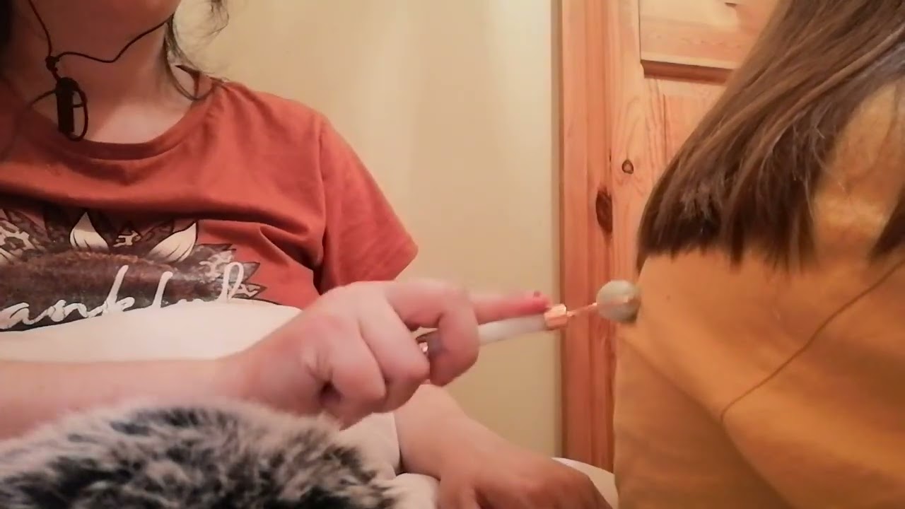 Cosy and relaxed arm back and hair play #asmr