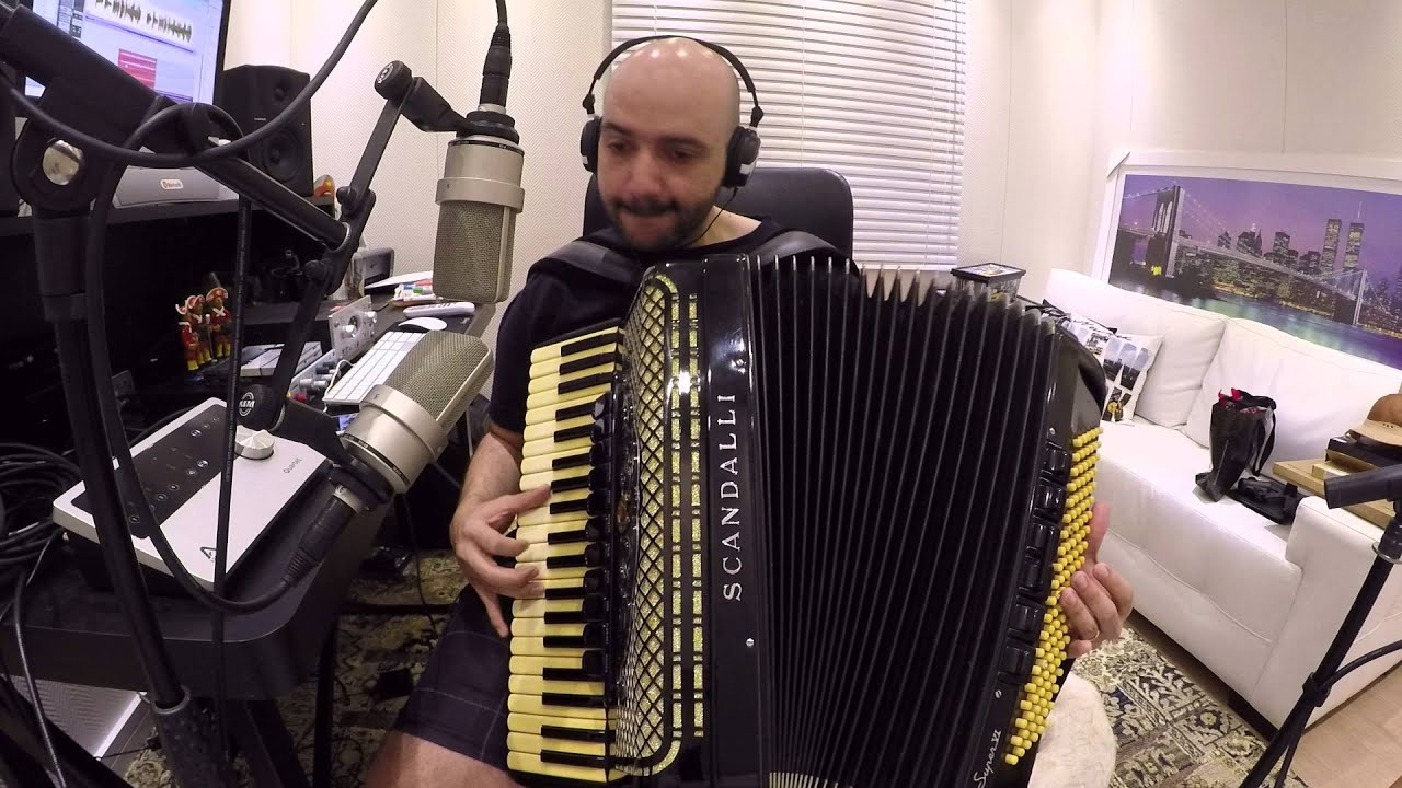 BOLINHA SANFONA
