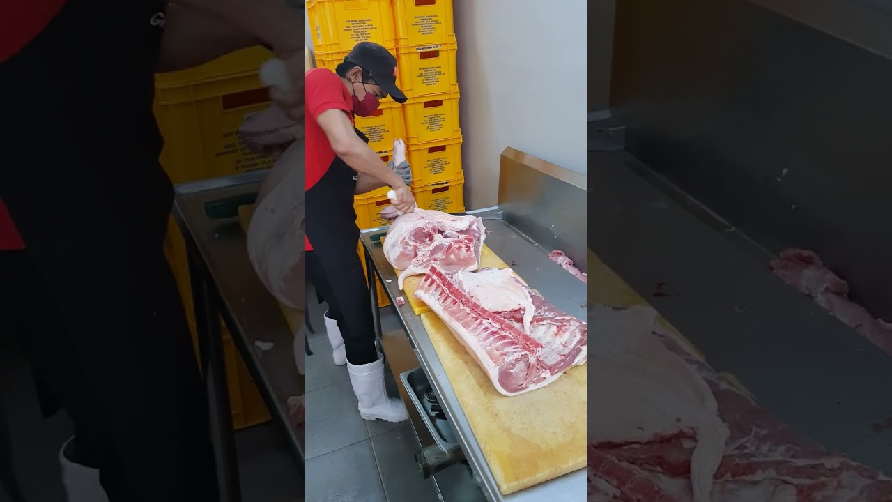 PORK half carcass primary cutting/ deboning of primary parts