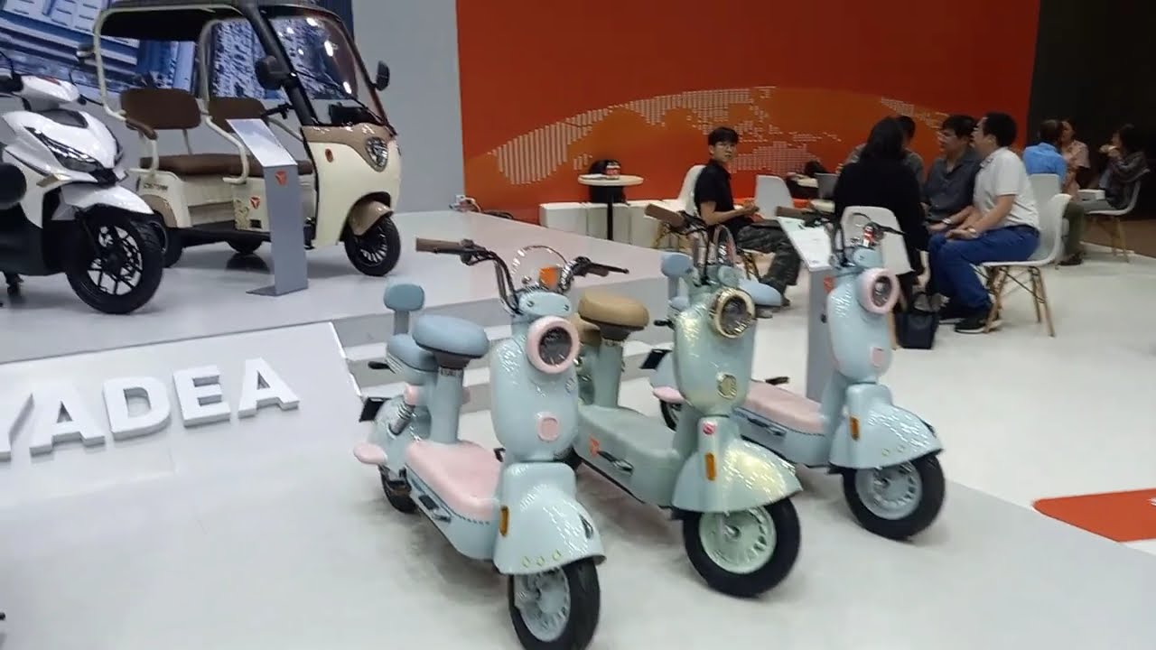 YADEA scooters at Bangkok Motor Show 🛵