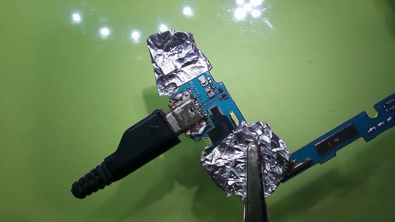 طريقة تغيير كونكتور الشحن سامسونج  change usb Samsung j1 j100h