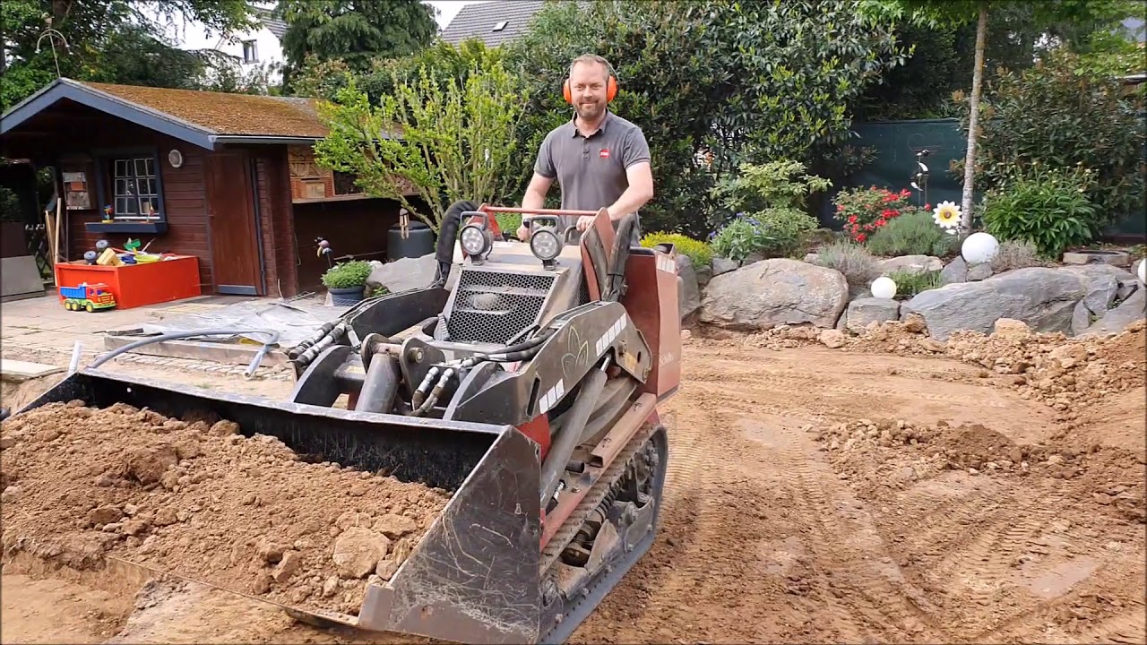 Toro Dingo TX 1000 im Einsatz