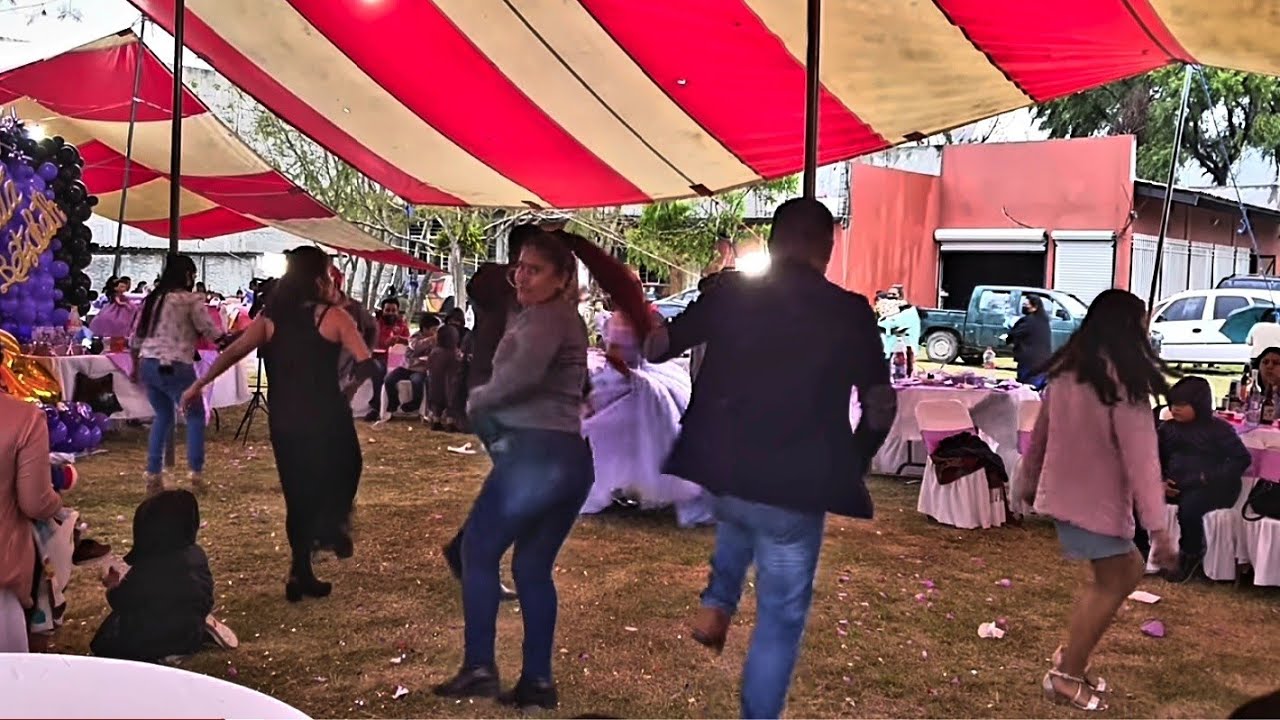 ¡Que bonito es lo bonito! San Sebastián Tecomaxtlahuaca/BANDA BICENTENARIO💯🎺💃💃💃🕺🕺🕺