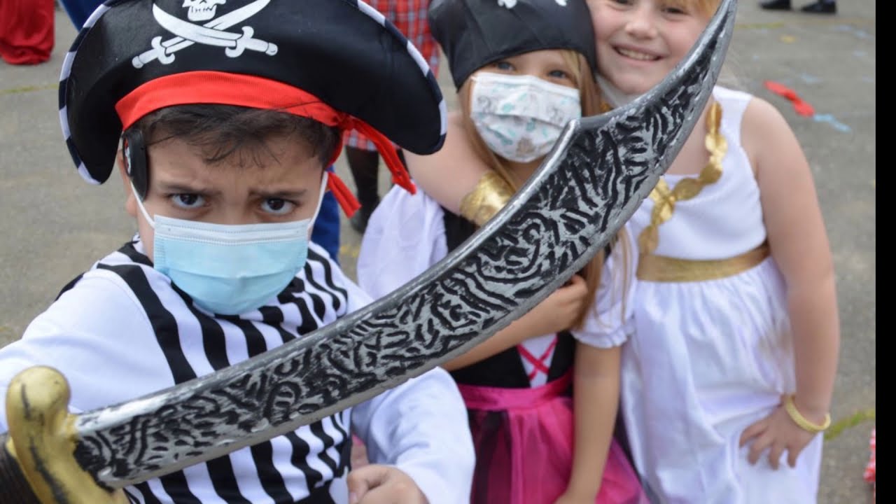Grandes Photos ***Bienvenue sur le vol « Carnaval 2021 » de la compagnie Sainte-Marie des Ursulines.