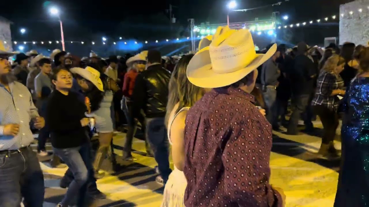 Popurrí de cumbia (Trenecito y Cinco de Te)