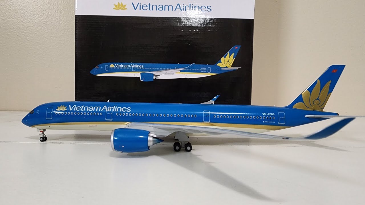 4K - Vietnam Airlines Airbus A350-900 VN-A886 GeminiJets scale 1/200 unboxing