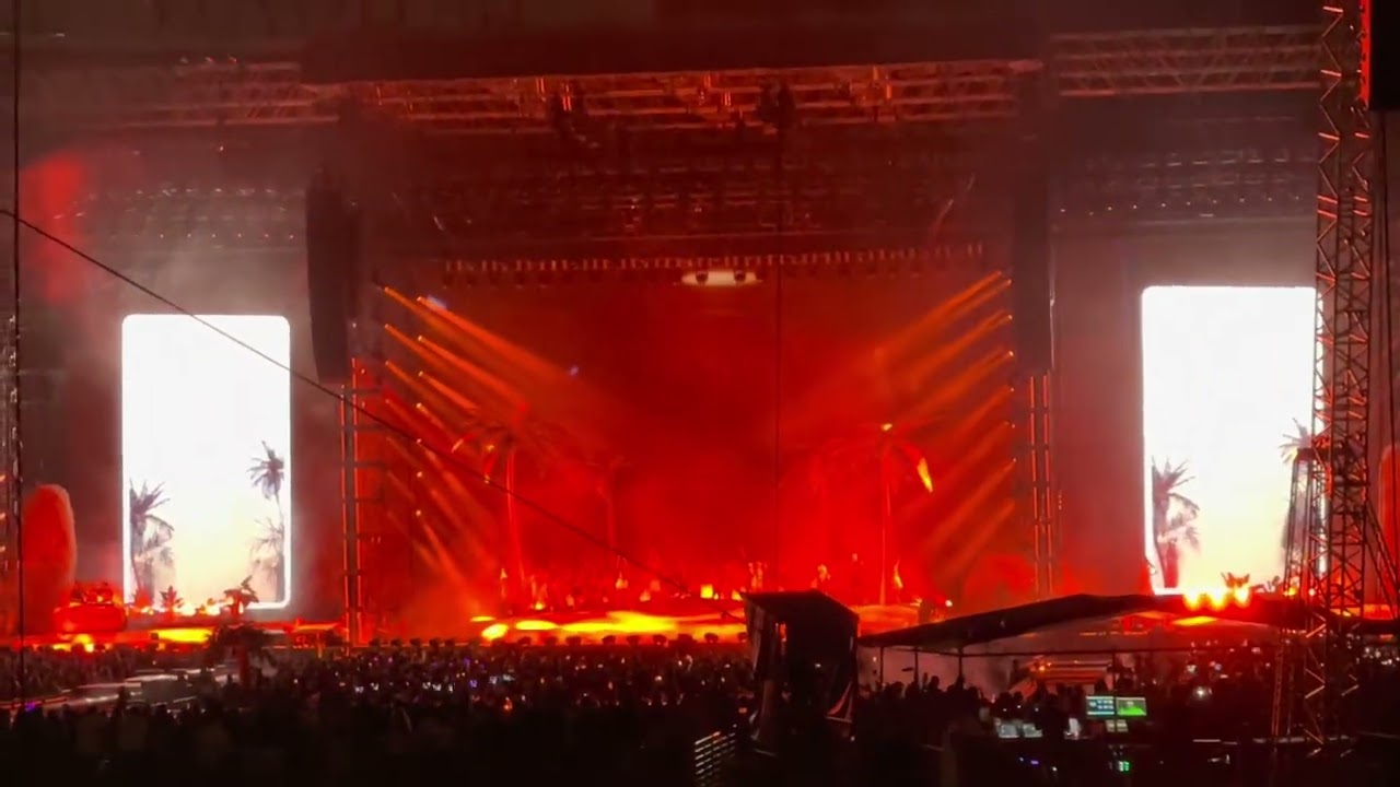 Tarot - Bad Bunny - Un Verano Sin Ti World Tour - Yankees Stadium New York