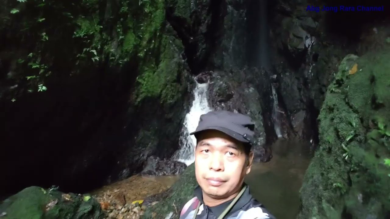 Bersahabat dengan alam.... lagi santai  kawan di  Air Terjun Silungkung, Kg. Mongkos, Serian Sarawak