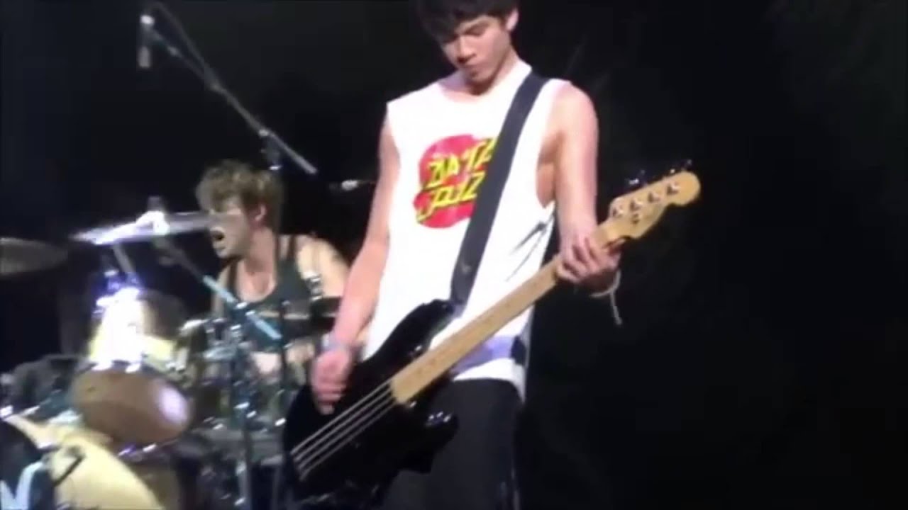 calum hood clips