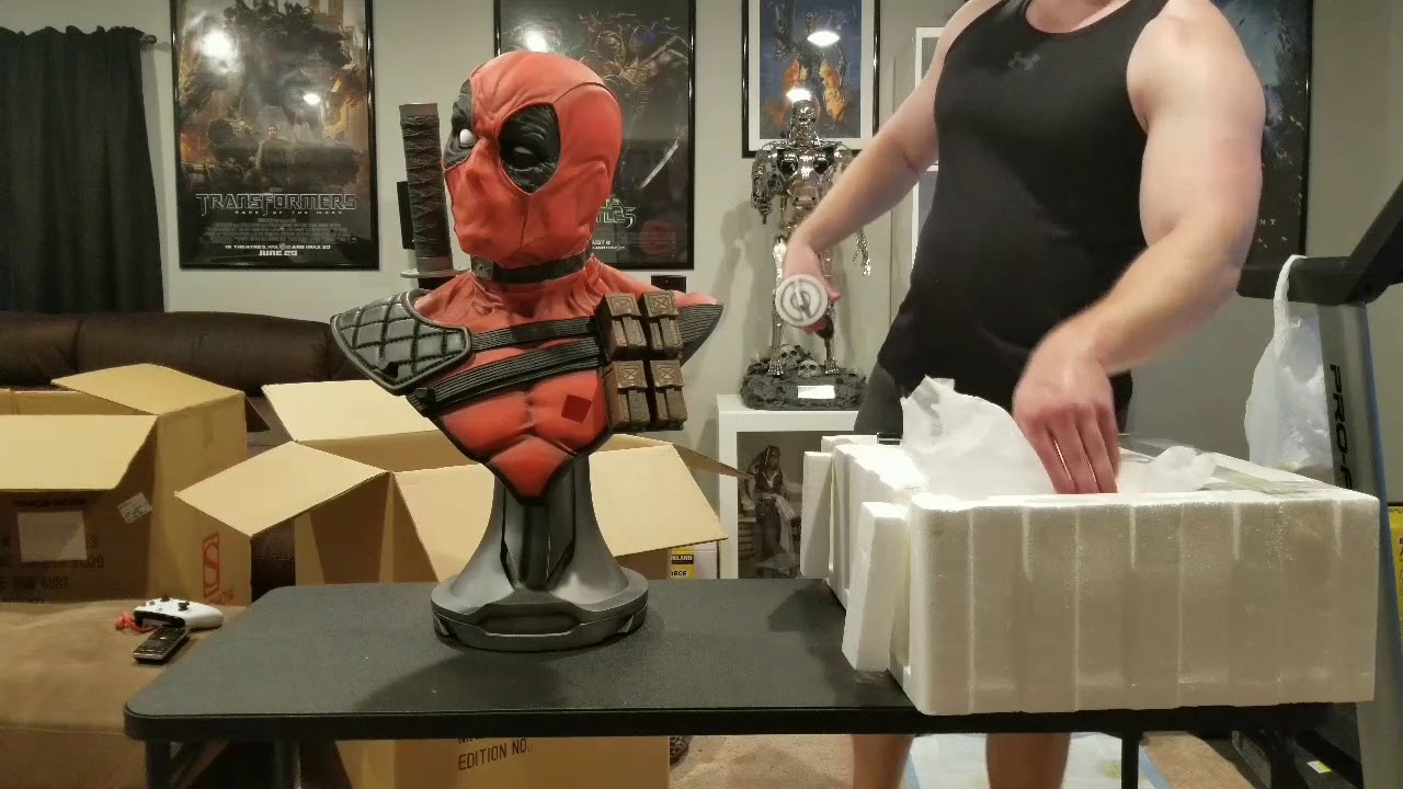 Sideshow Deadpool Life Size Bust Unboxing And Review