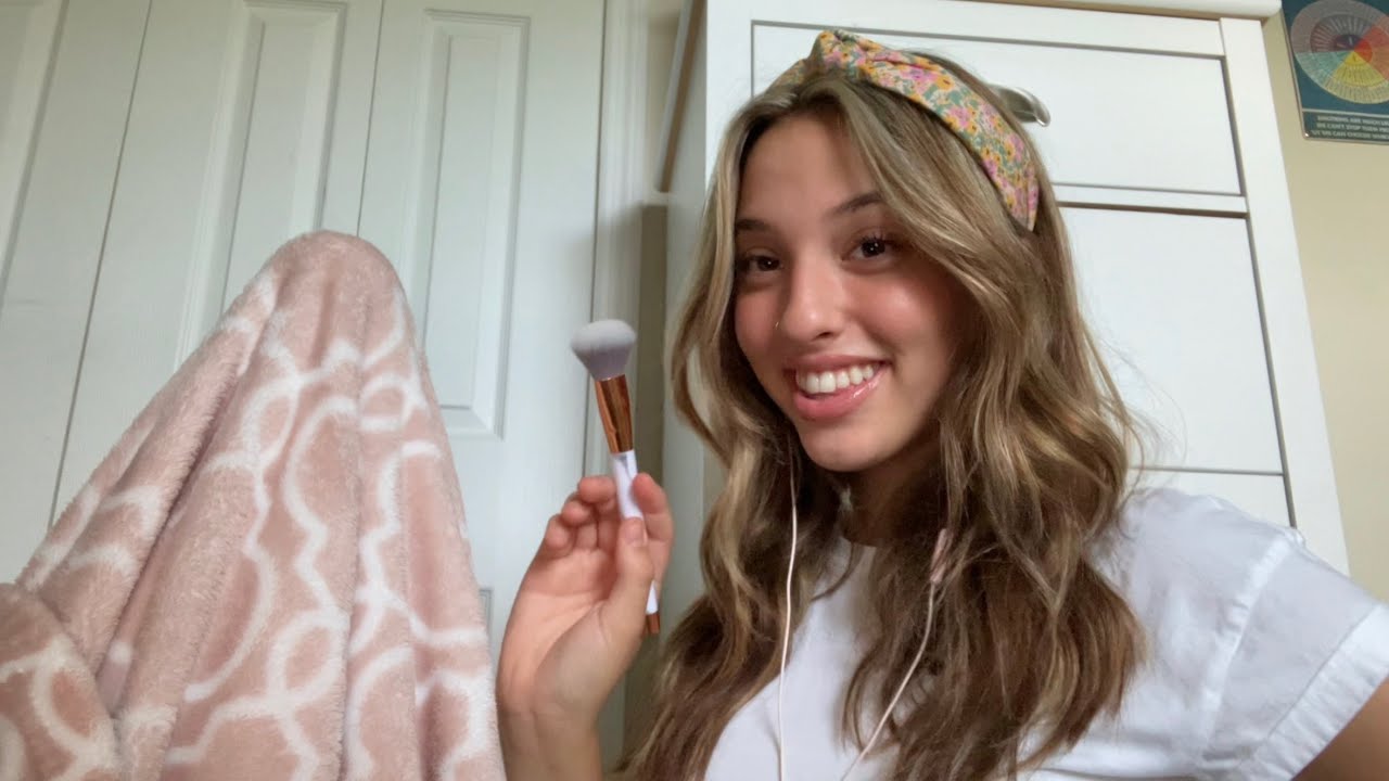 ASMR Blanket on the Mic 🎤🥳