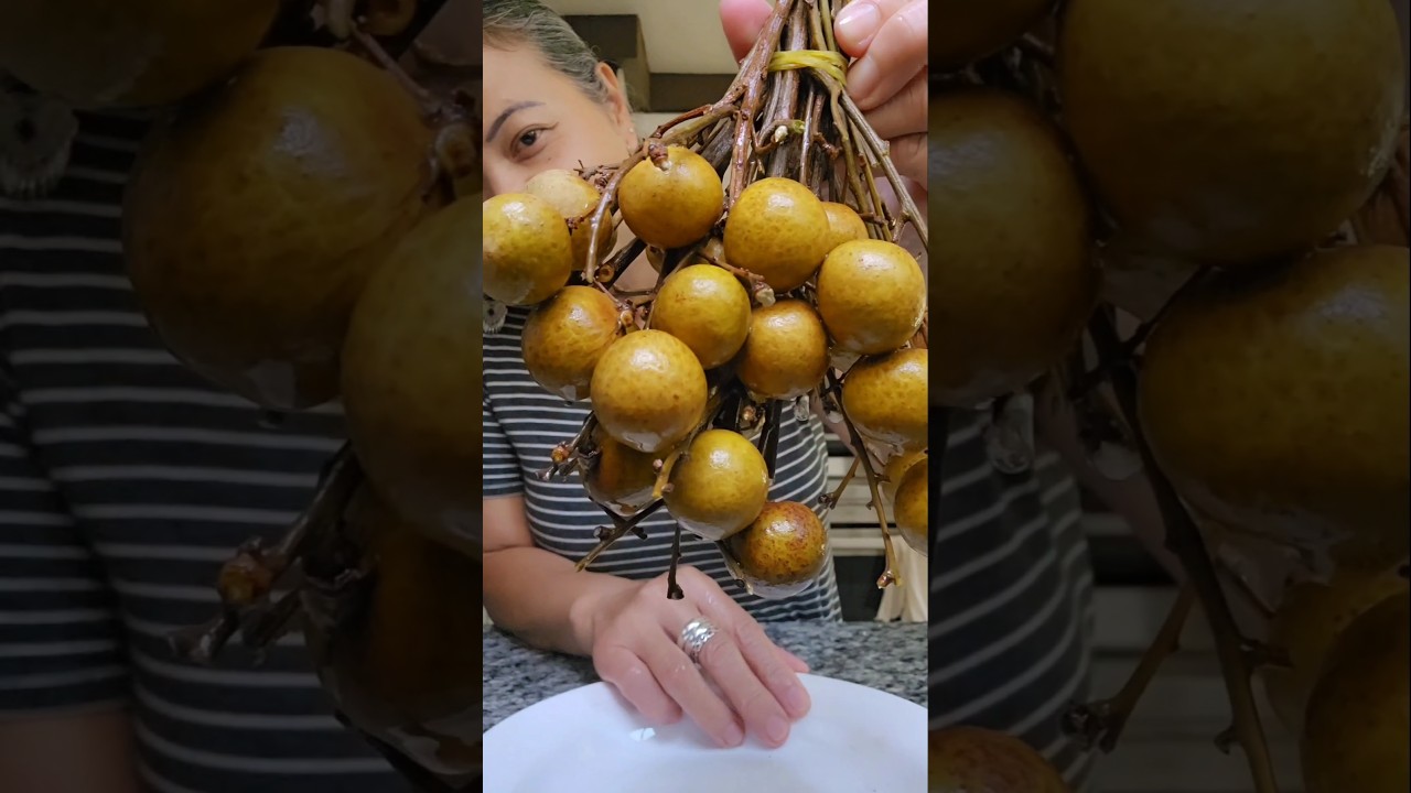 Sweet, juicy, exotic longan fruit anyone?? 😋😋 #krazykatng #letseat #foodie #exoticfruits