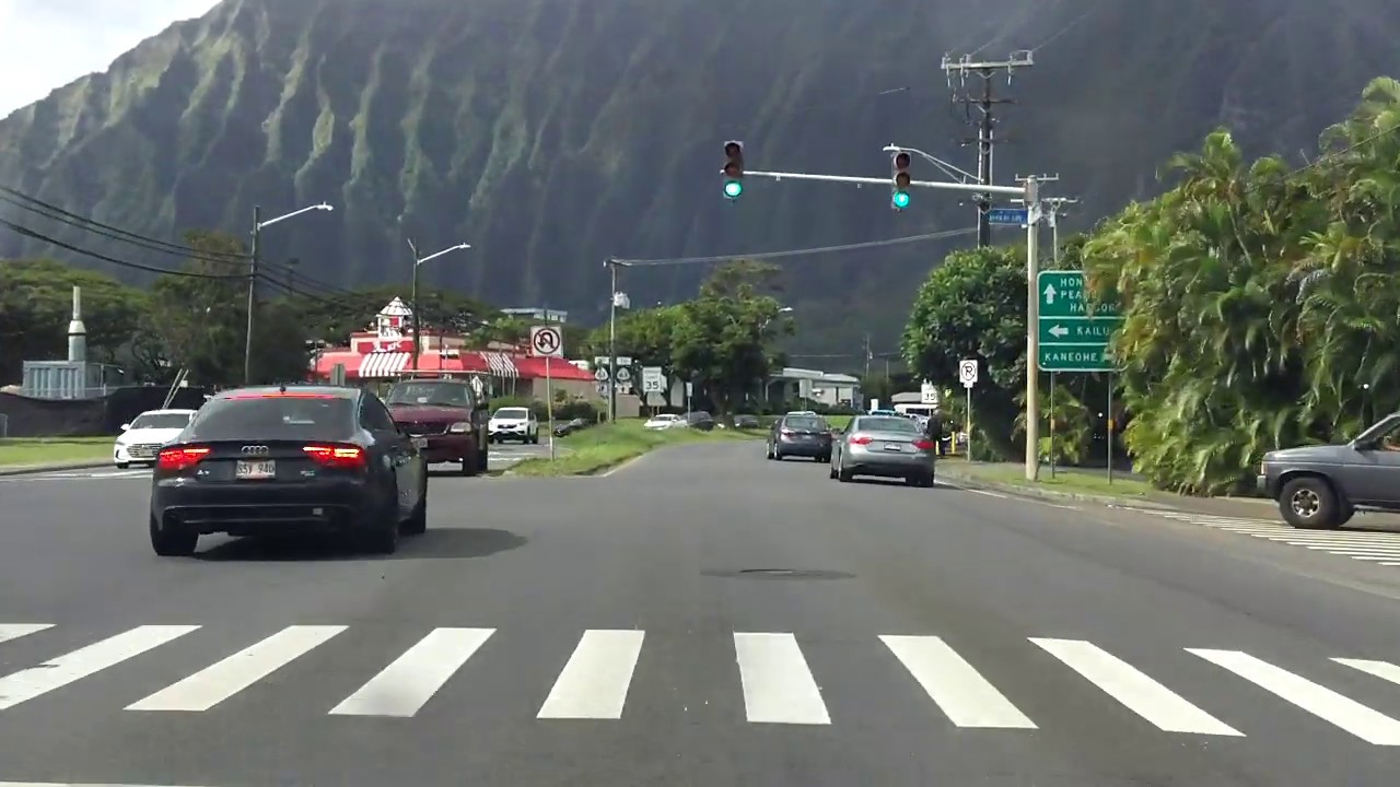 Kaneohe Bay Drive (HI 65 & HI 630) westbound