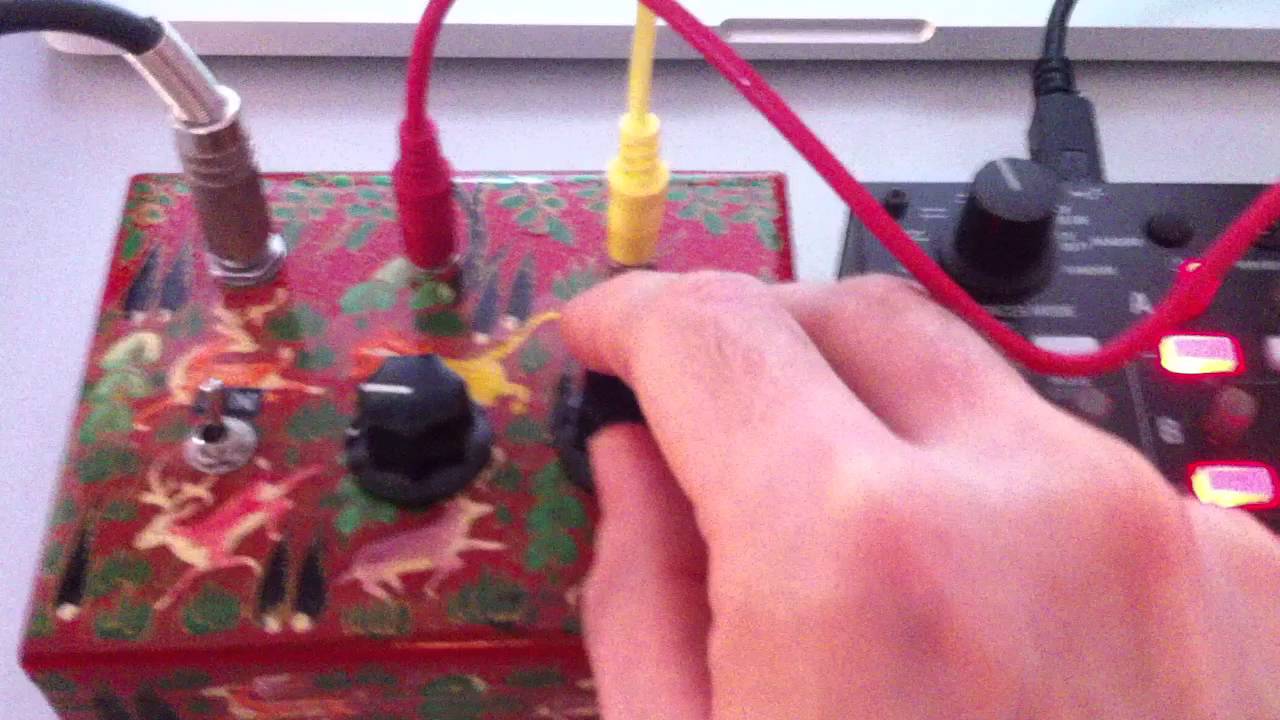 DIY Atari Punk Console Sequenced by Korg SQ-1