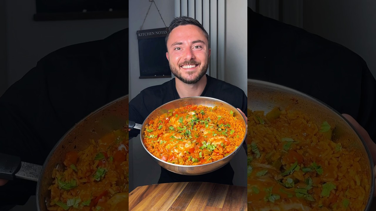 Nando&rsquo;s chicken and spicy rice