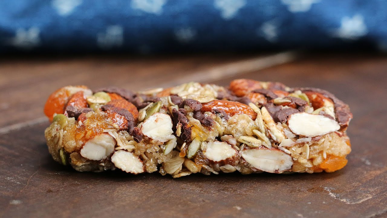 Dark Chocolate Apricot Energy Bars