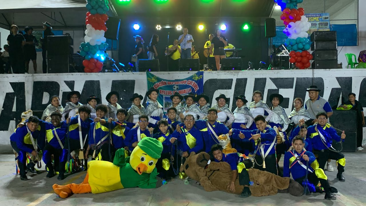 Presentación en el aniversario de nuestros hermanos de Ayllus de Hualla - Victor Fajardo