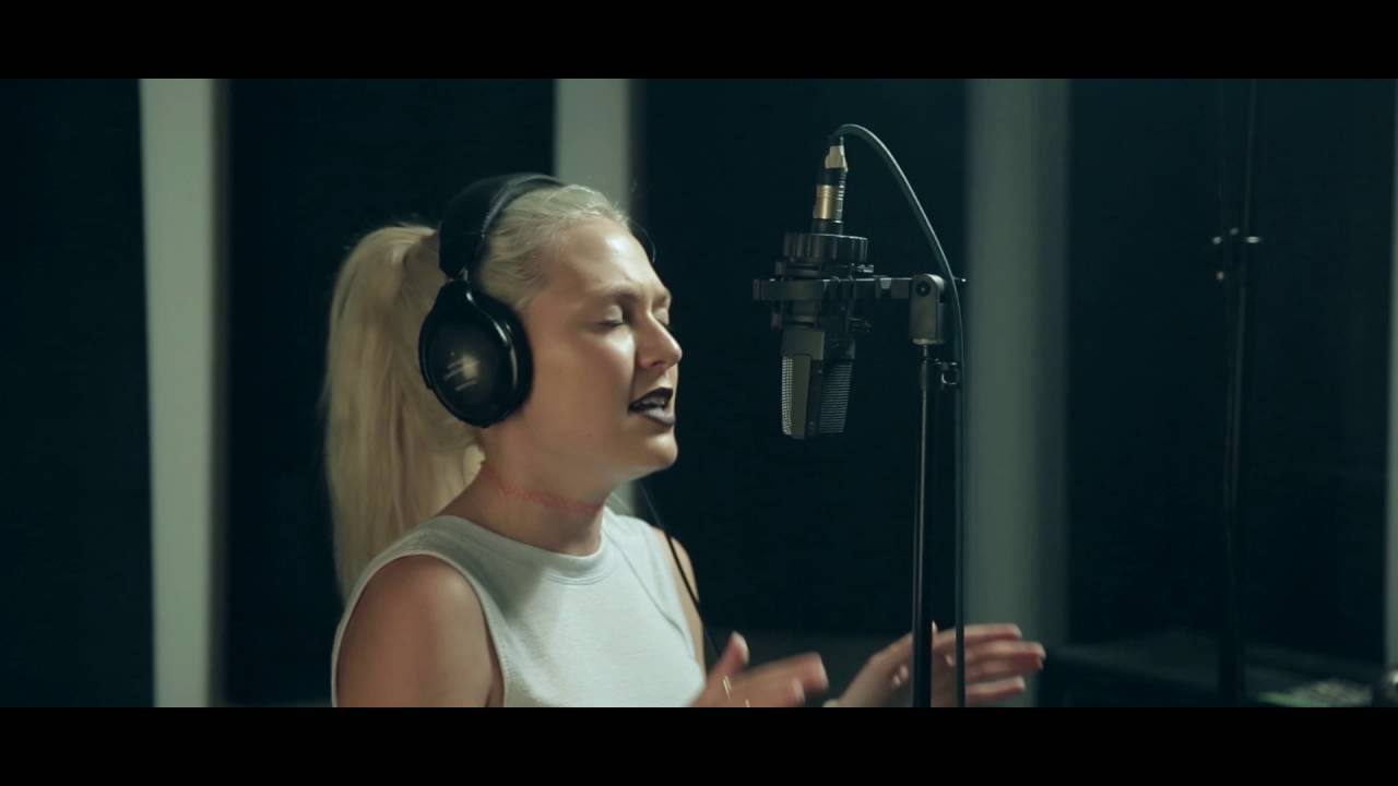 Too Good - Drake ft. Rihanna (Veronica Cover)