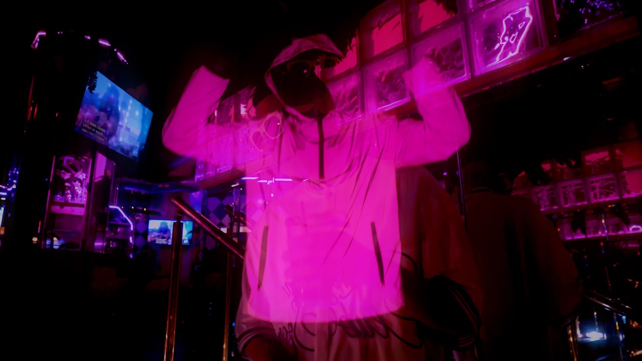 Koorosh - Flamingo 🦩 (Bache Music Video)