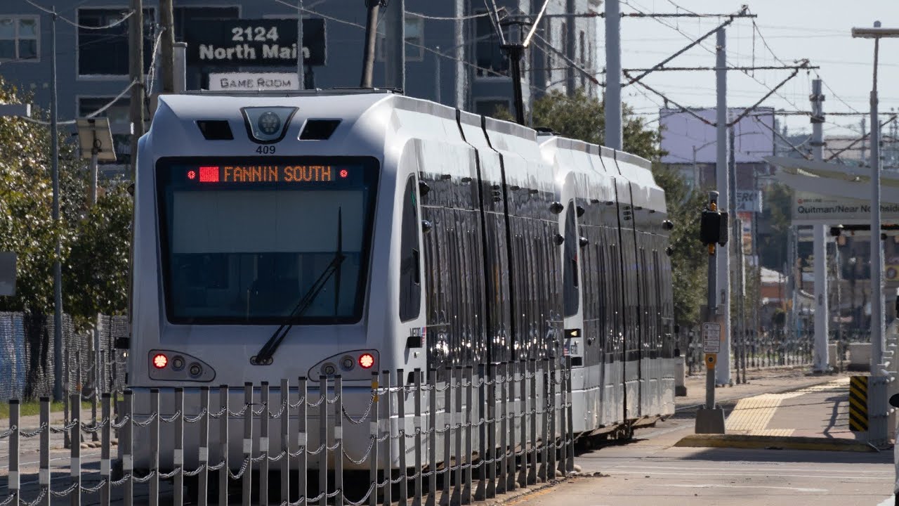 Houston METRORail Red Line Observation Around Curves + More Buses & Rail