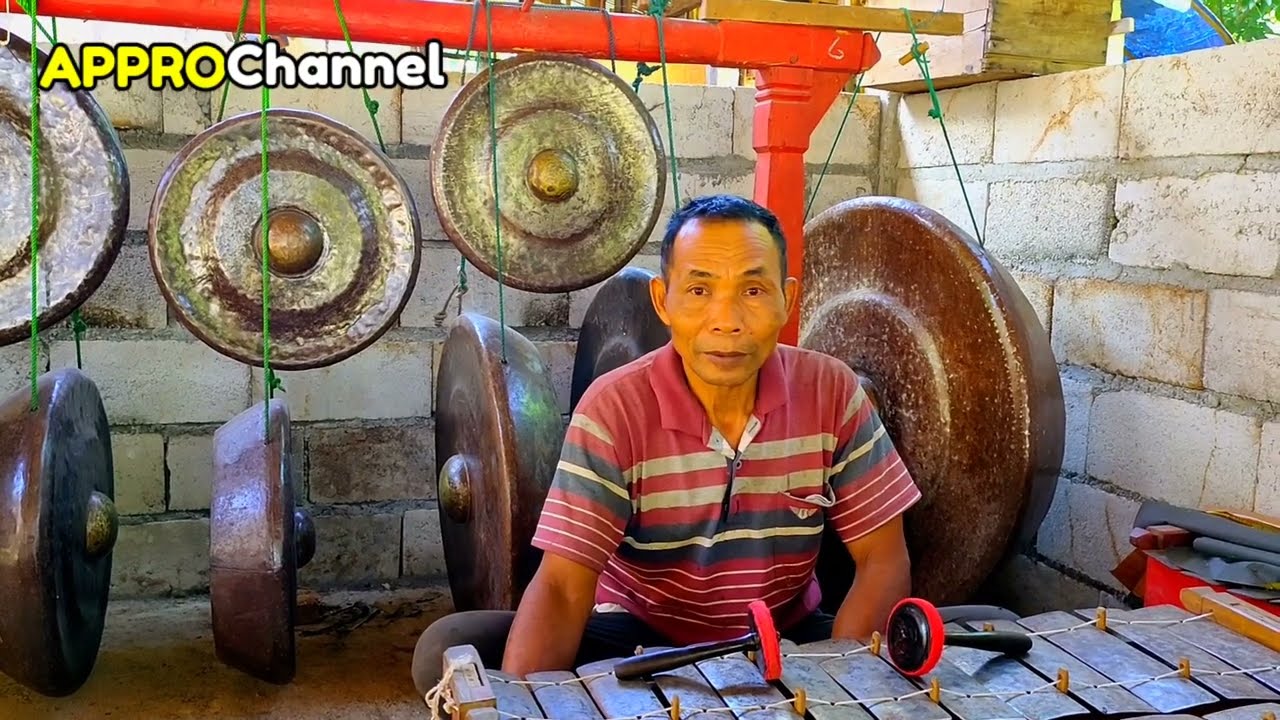 Kampung suku Jawa dengan Gamelan ciri khasnya