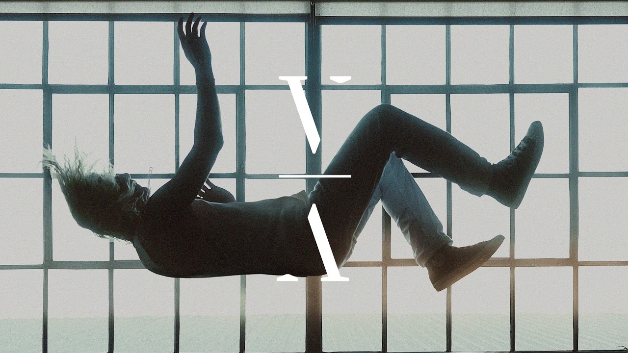 Le Youth - who are you really? ft. LeyeT