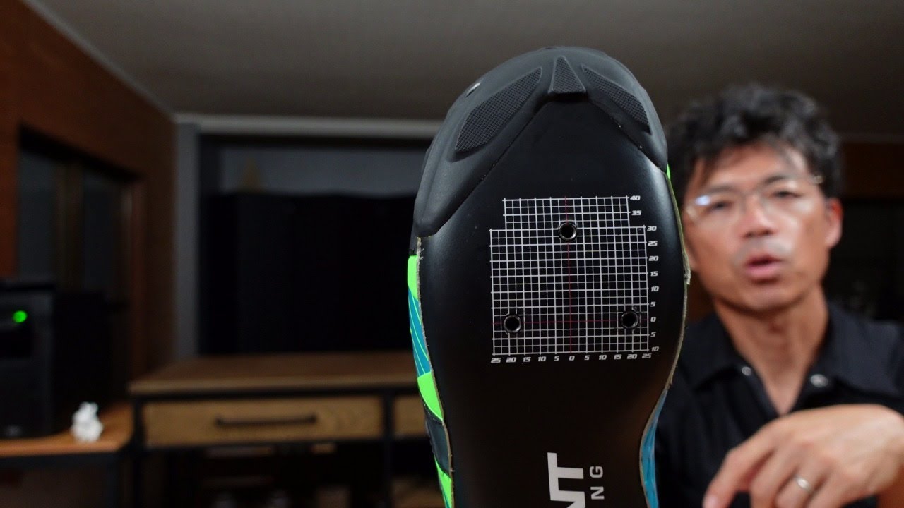 このシューズは、〇〇に匹敵するまさかの剛性だった！No way! These shoes were as stiff as ***!