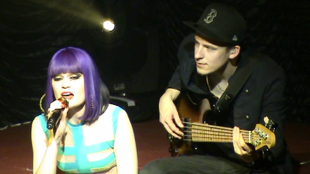 Technology and Up - JESSIE J - Liverpool