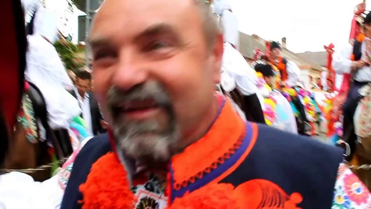 PRÁVĚ DNES - DOLŇÁCKÉ SLAVNOSTI V HLUKU - slavná JÍZDA KRÁLŮ I.