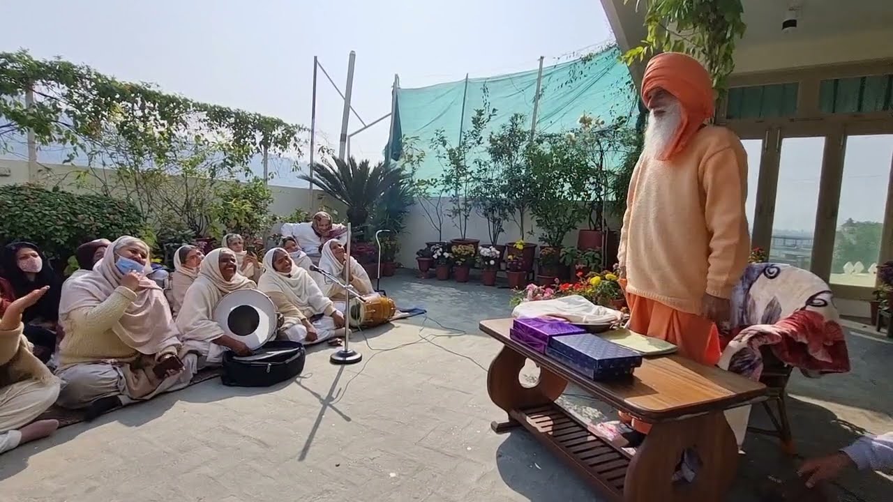 ਚੁਭੀ ਰਹੀ ਸ੍ਰੁਤਿ ਪ੍ਰਭਿ ਚਰਨਨ ਮਹਿ 🌸 #gurugobindsinghji #gurbanikirtan #gurbani #rammaharajji #maharajji